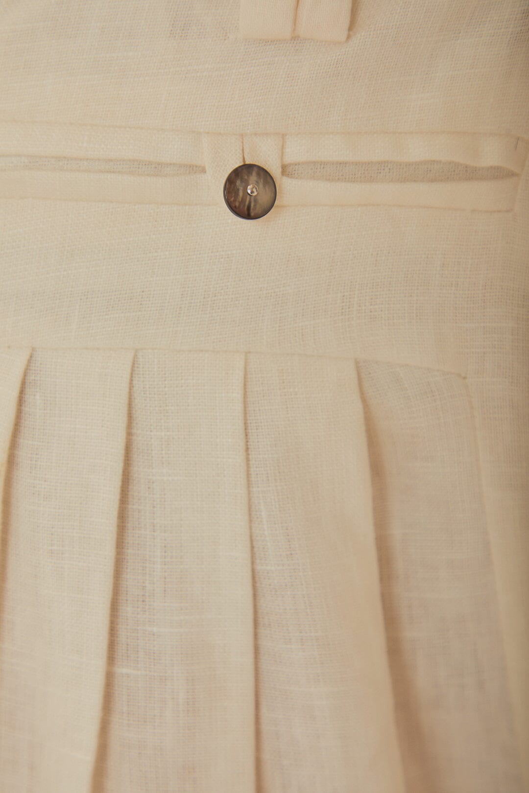 FARM Rio model wearing the White Linen Pleat Pants