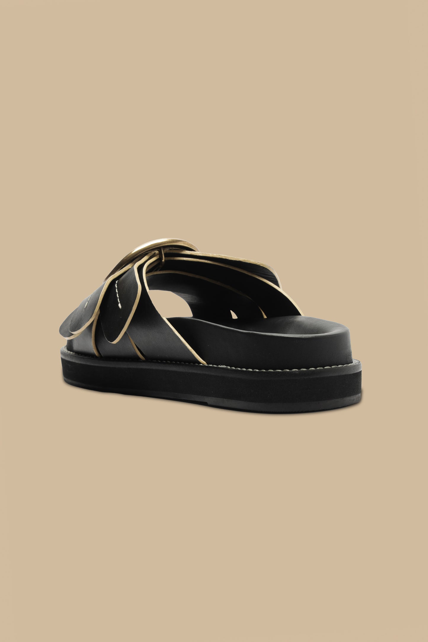 FARM Rio model wearing the Black Daisy Slide Sandal
