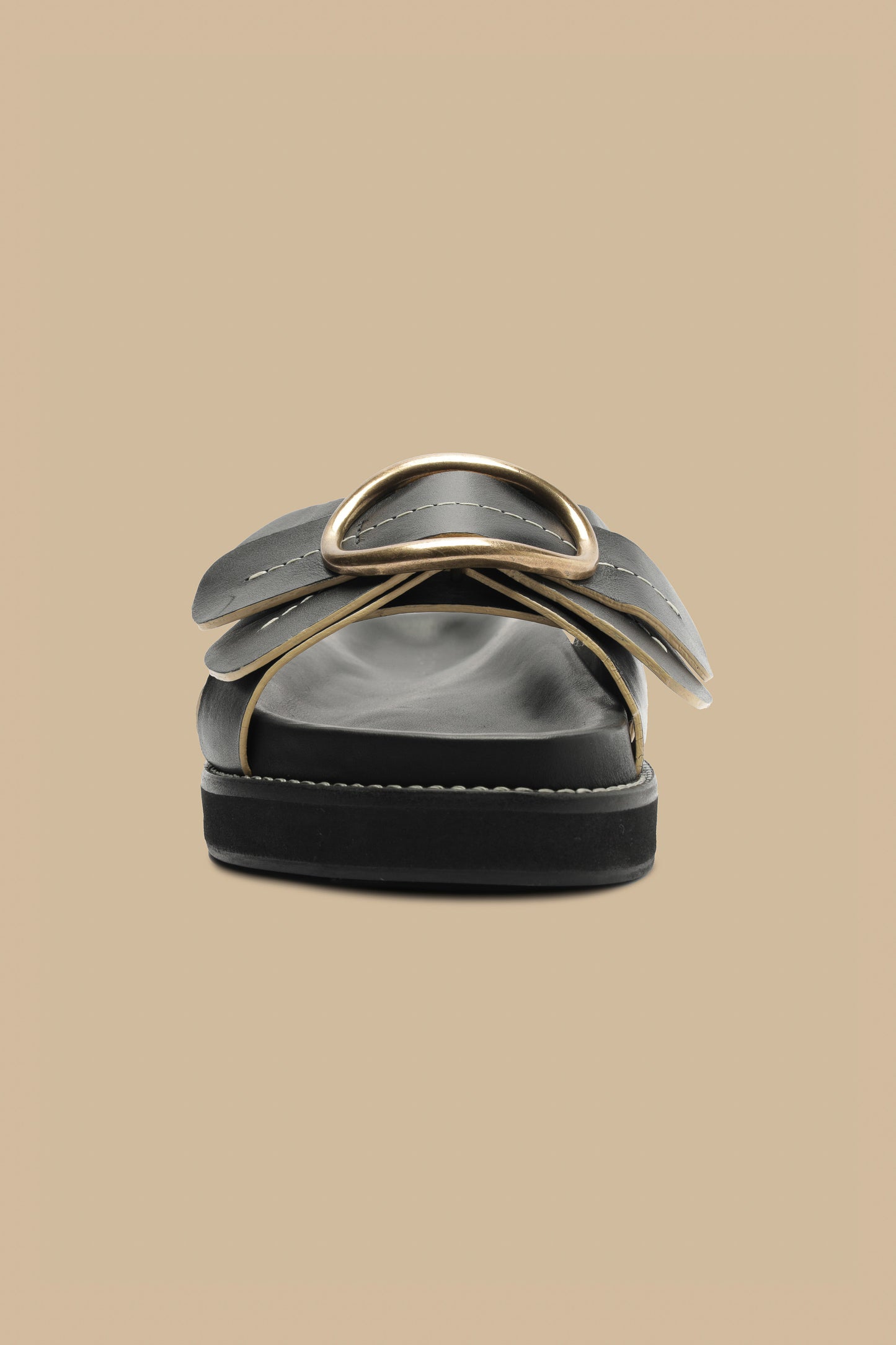 FARM Rio model wearing the Black Daisy Slide Sandal