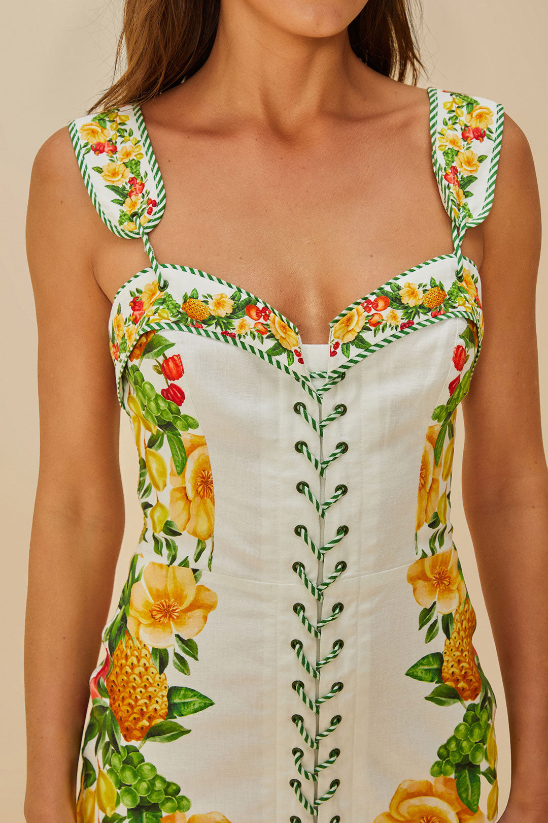 FARM Rio model wearing the Off-White Picnic Flowers LENZING™ ECOVERO™ Euroflax™ Mini Dress