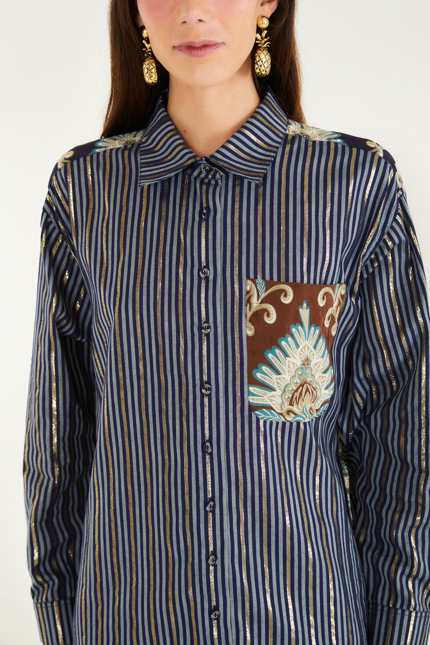 FARM Rio model wearing the Brown Wonderful Arabesque Shirt