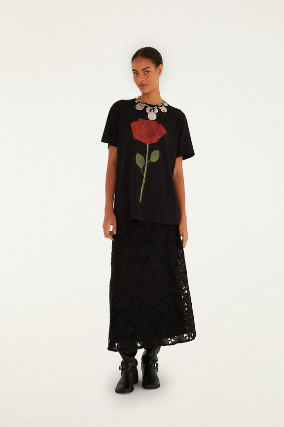 FARM Rio model wearing the Black Rose Organic Cotton Relaxed T-Shirt