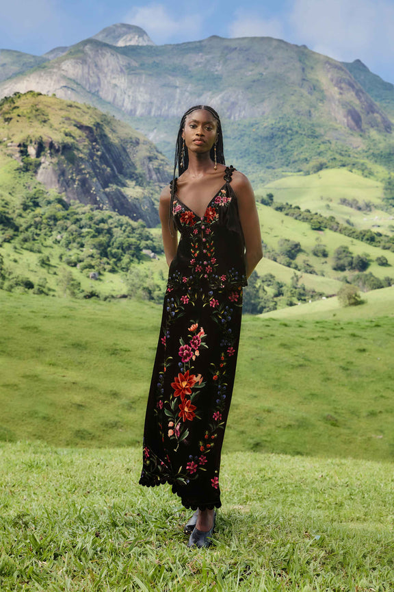 FARM Rio model wearing the Black Belle Garden Scallop Sleeveless Top