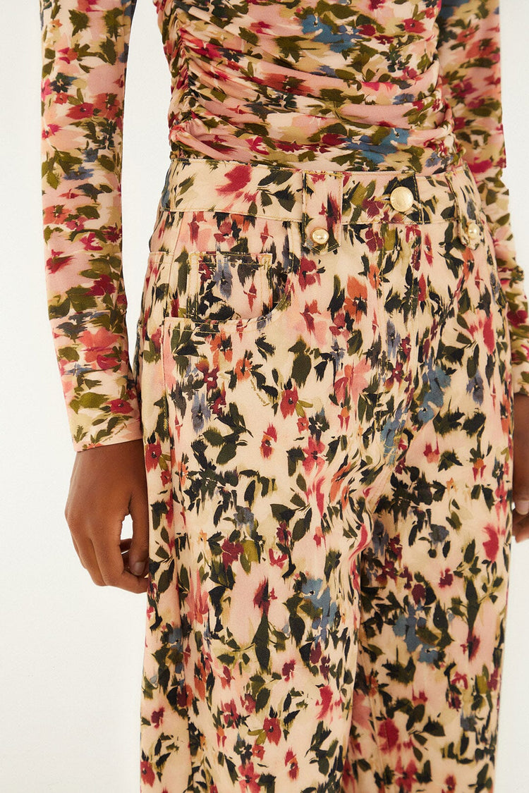 FARM Rio model wearing the Pink Tiny Flowers Canvas Ballon Pants