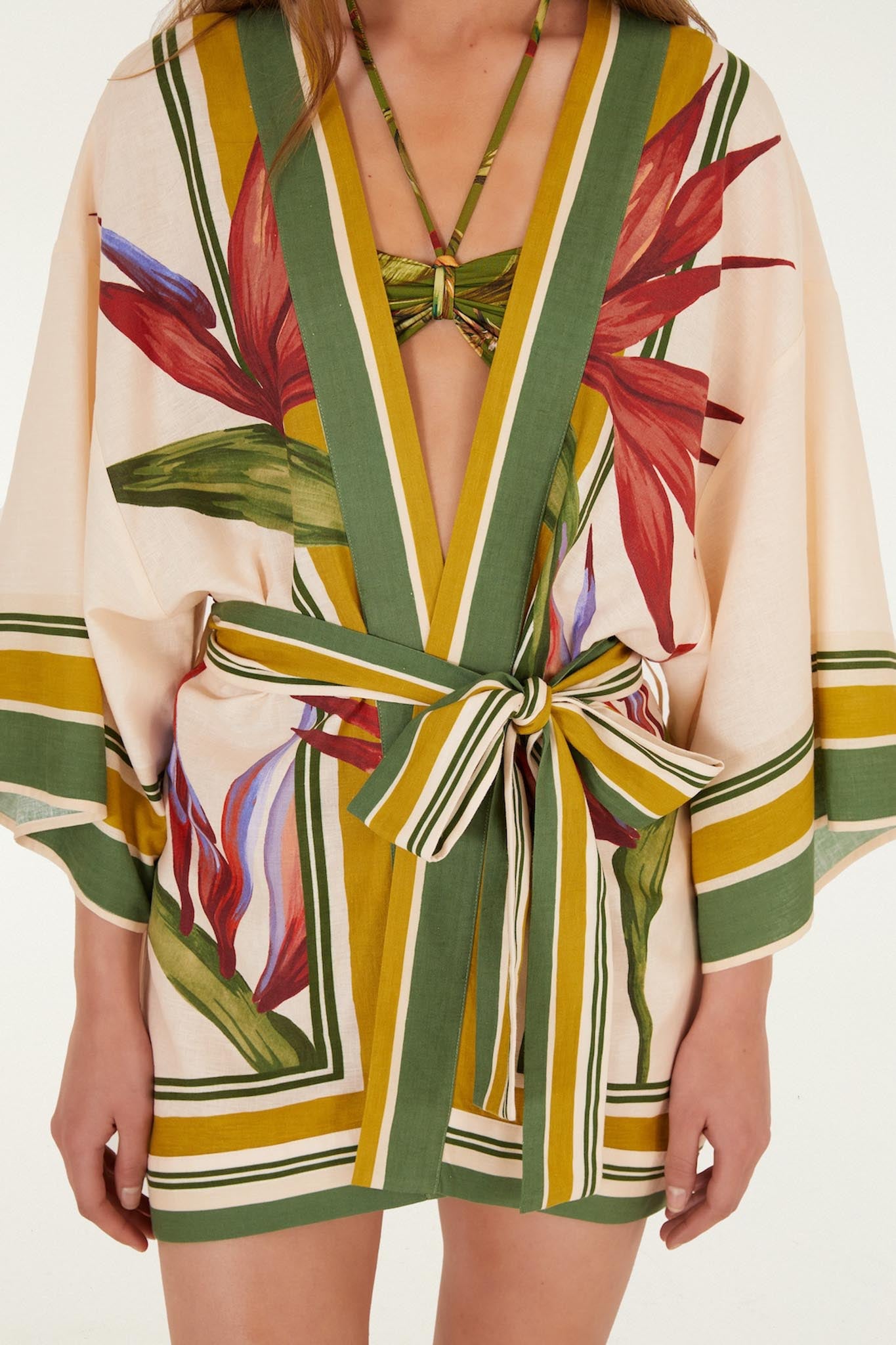 Light Blush Strilitzia Kimono