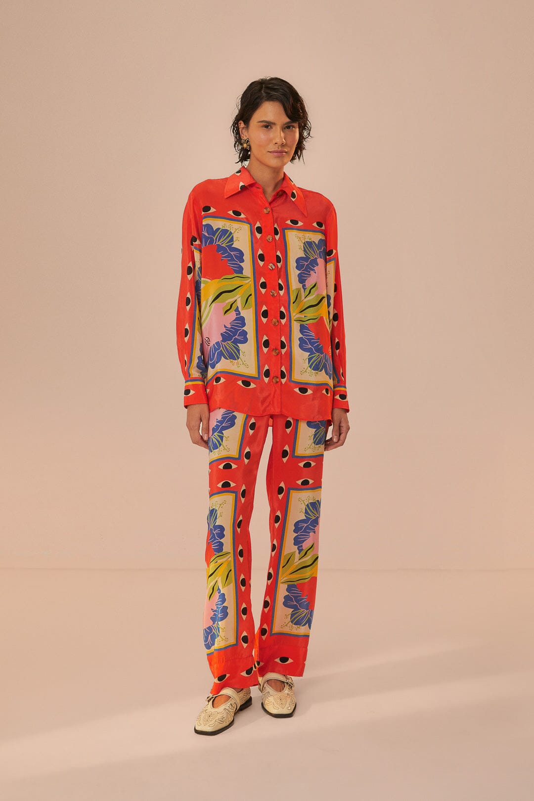 FARM Rio model wearing the Surreal Scarf Sand Pijama Pants