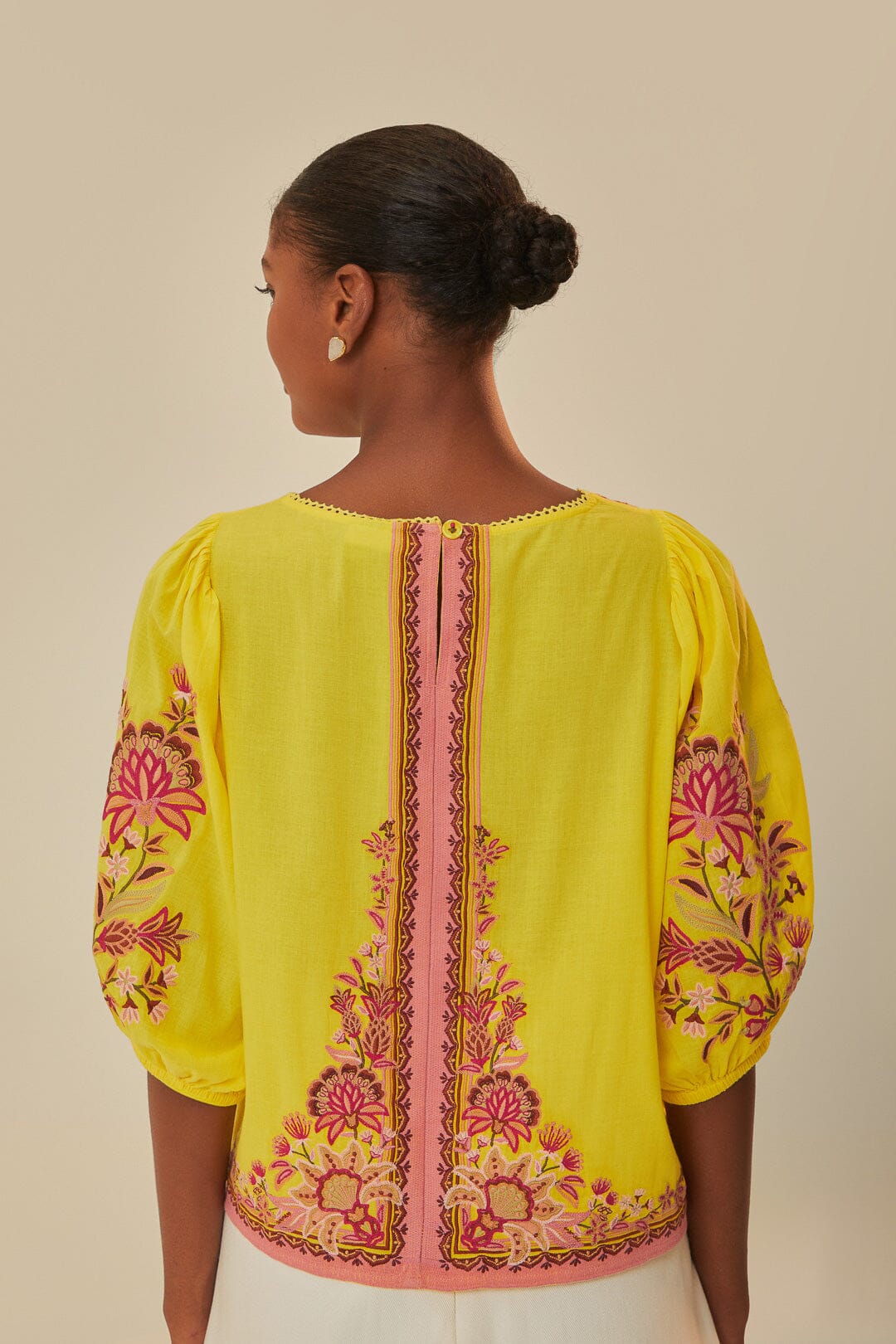 FARM Rio model wearing the Garden Tapestry Yellow Embroidered Blouse