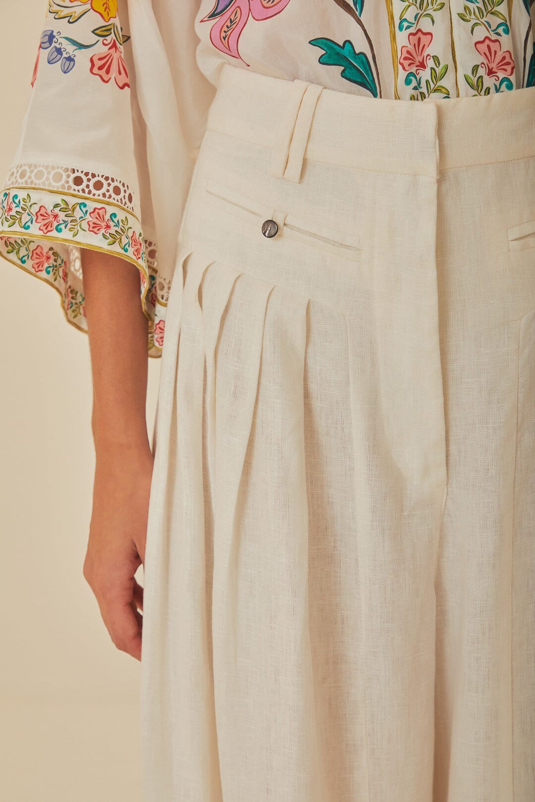 FARM Rio model wearing the White Linen Pleat Pants