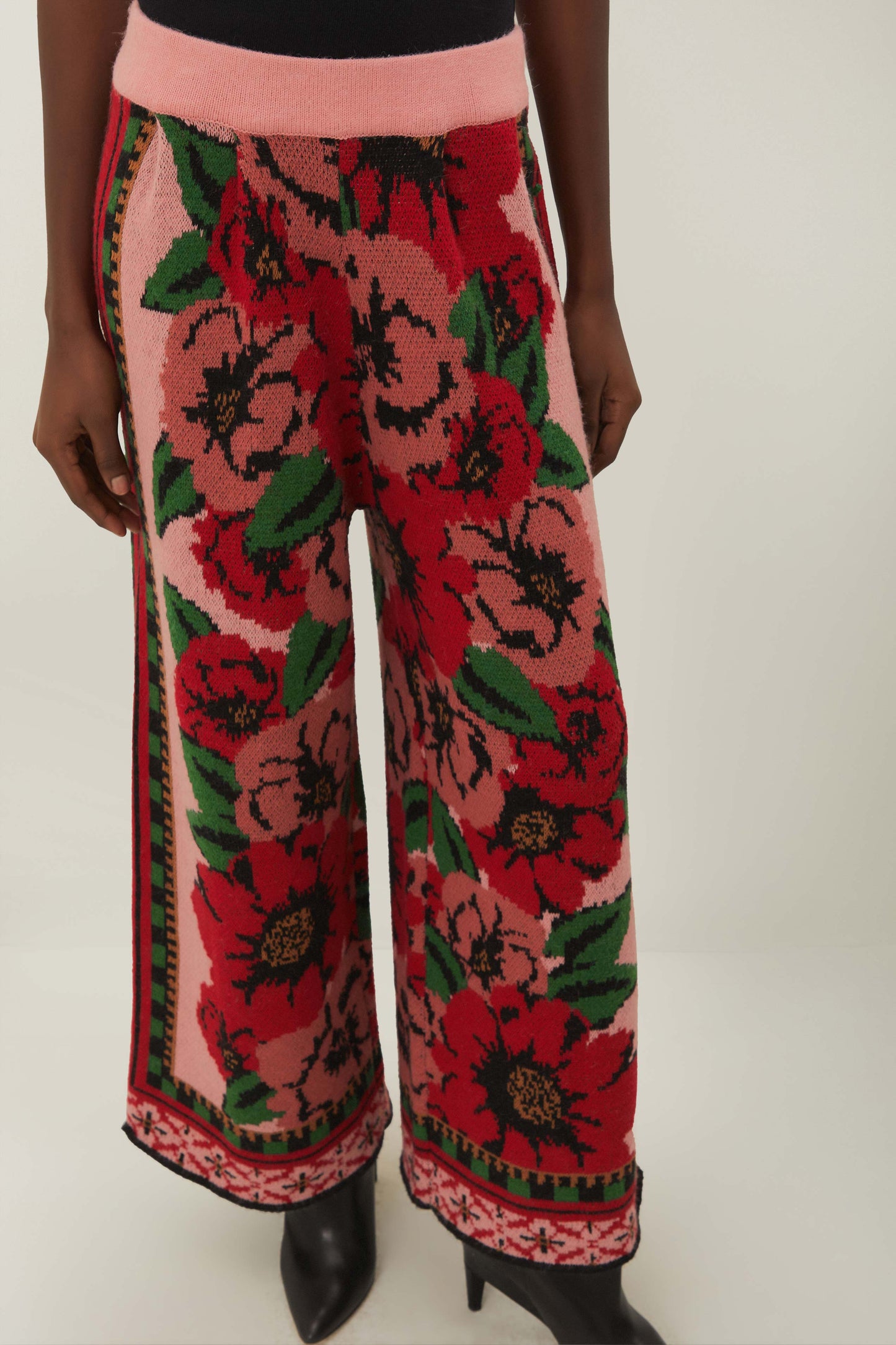 FARM Rio model wearing the Flower Tapestry Knit Pants