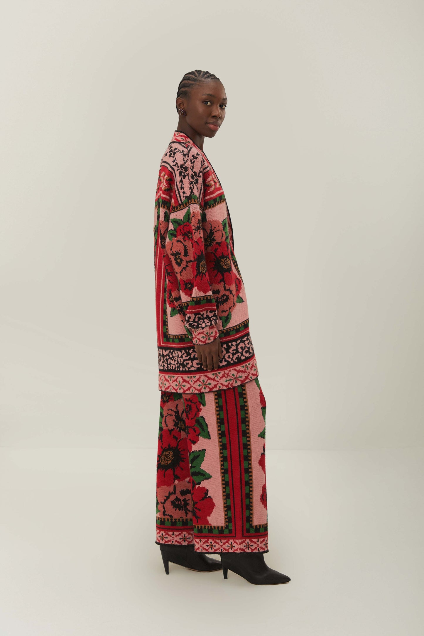 FARM Rio model wearing the Flower Tapestry Knit Pants