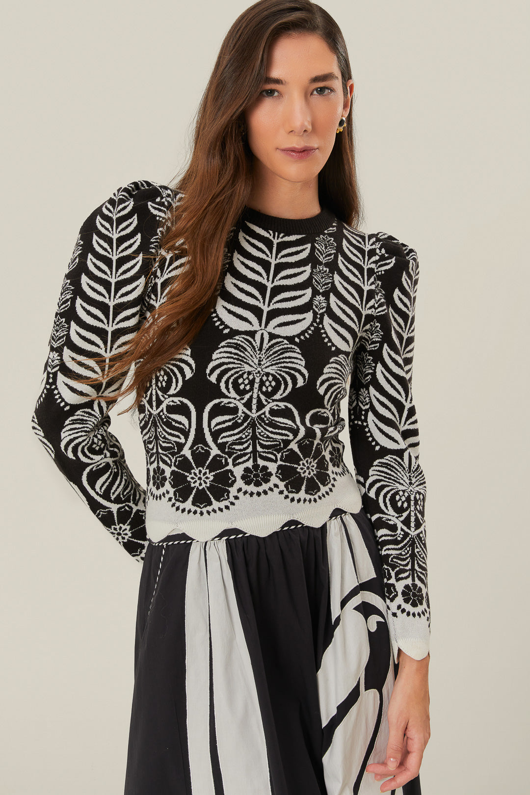 FARM Rio model wearing the Ainika Tropical Splendor Knit Blouse