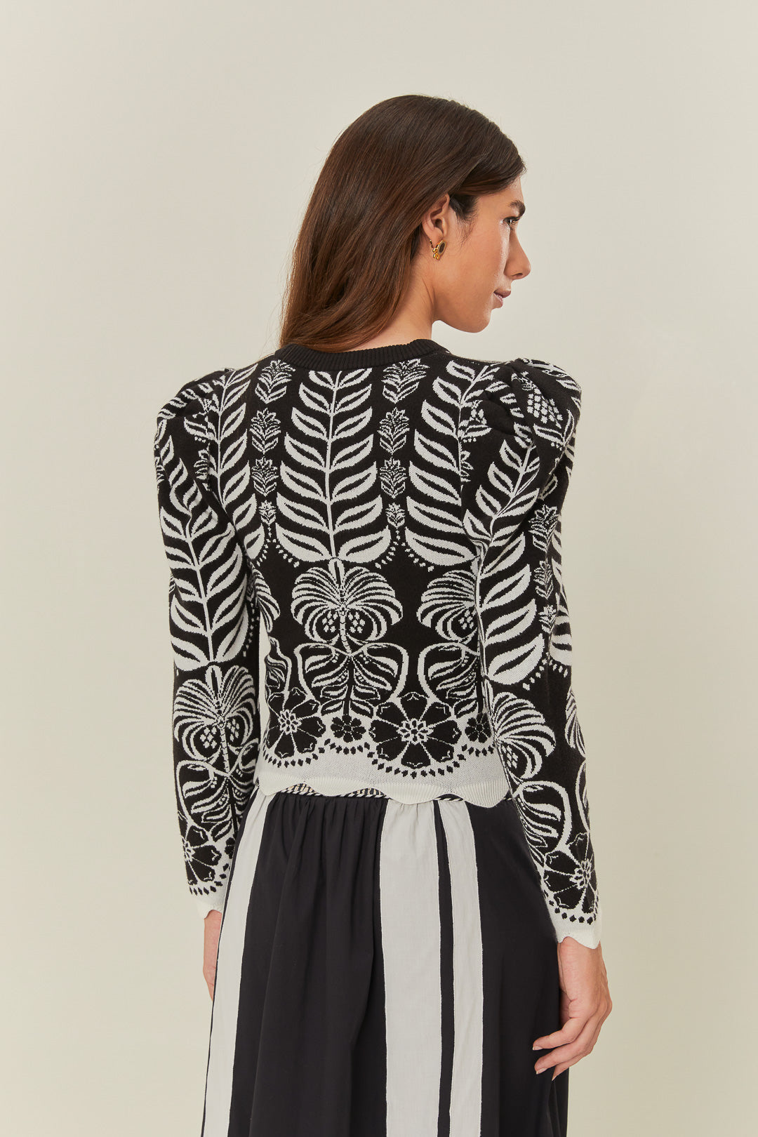 FARM Rio model wearing the Ainika Tropical Splendor Knit Blouse