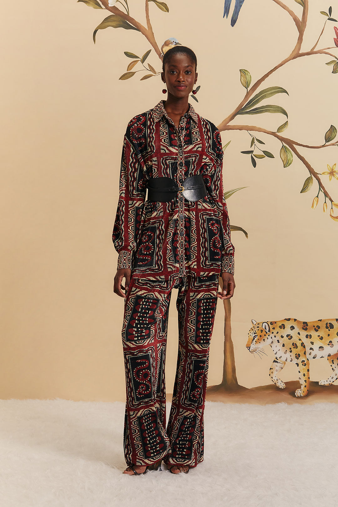 FARM Rio model wearing the Black Snake Scarves Pleated Shirt