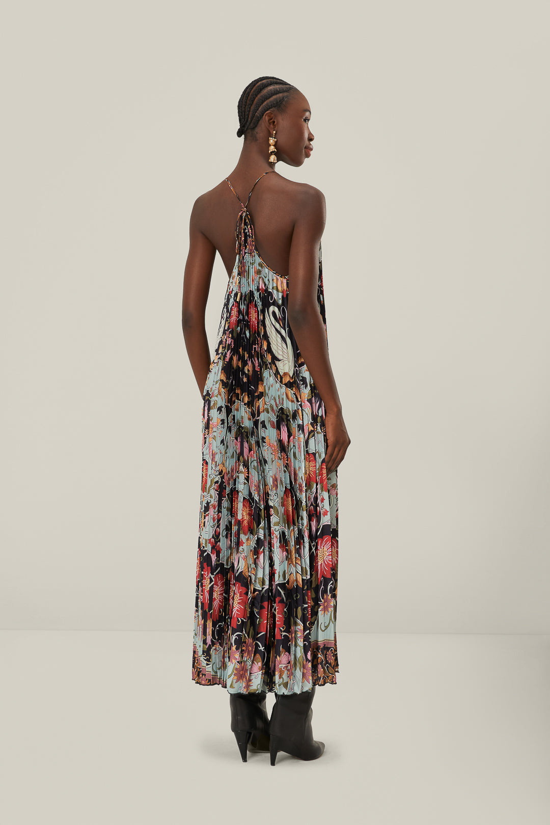 FARM Rio model wearing the Blue Flowing Beauty Pleated Sleeveless Midi Dress
