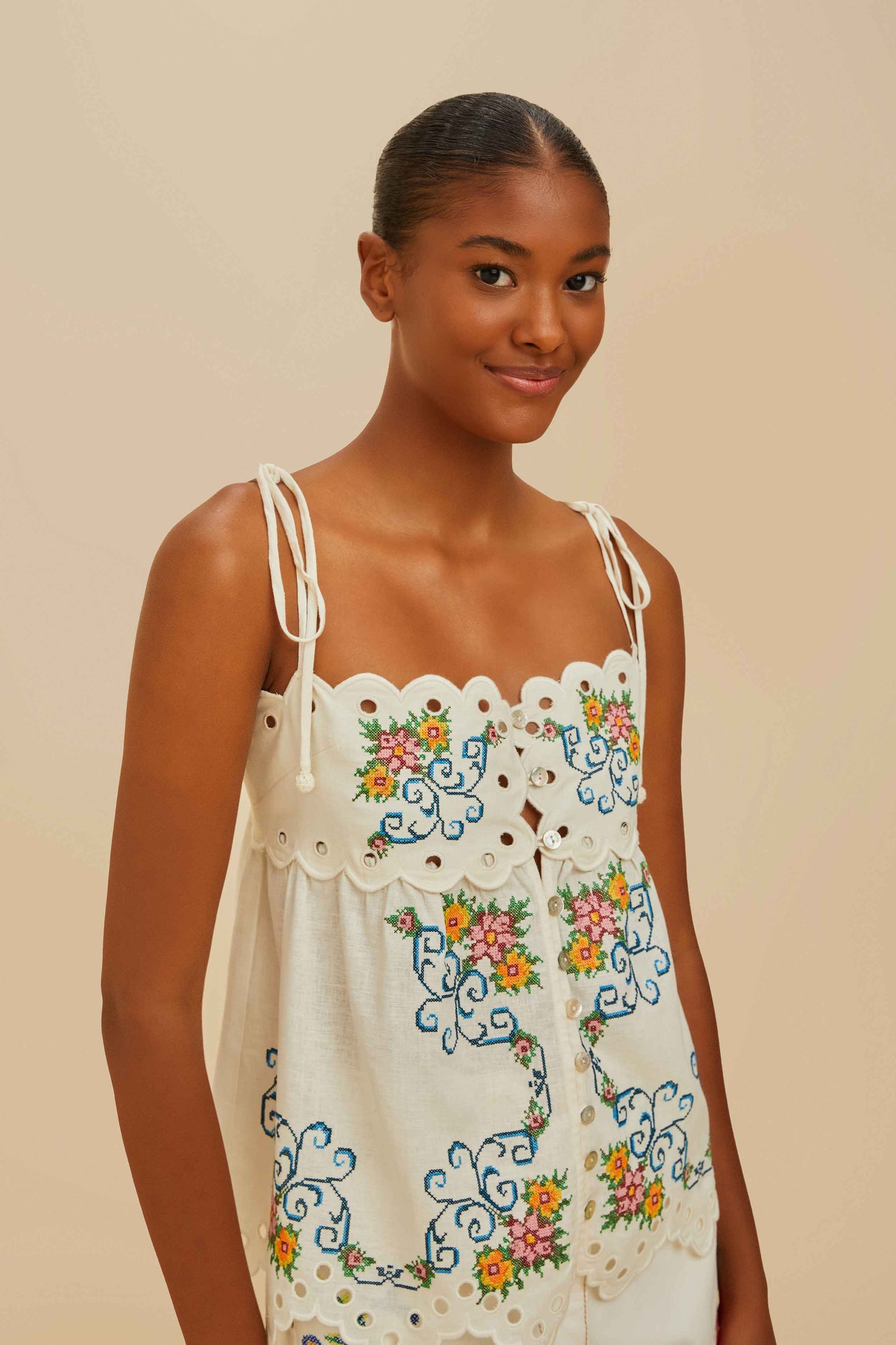 Grandmas Treasure Off-White Lacy Sleeveless Blouse