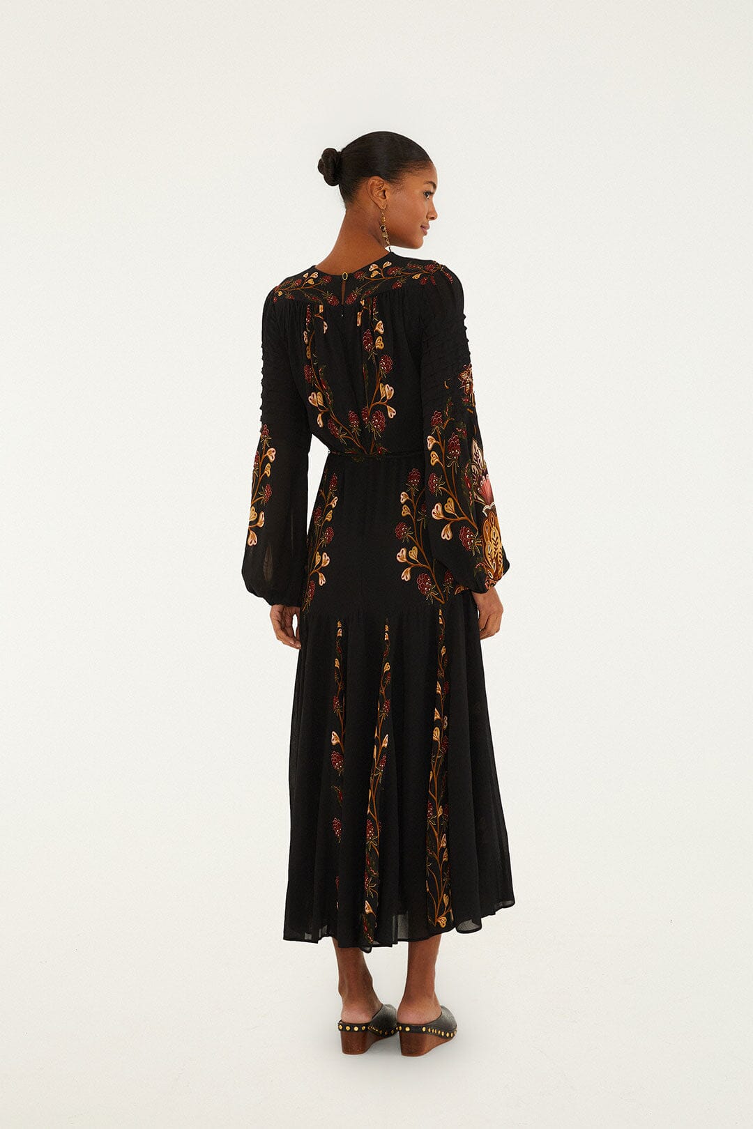 berry garden long sleeve dress farm rio Farm Rio Black Berry Garden Long Sleeve Pleated Maxi Dress