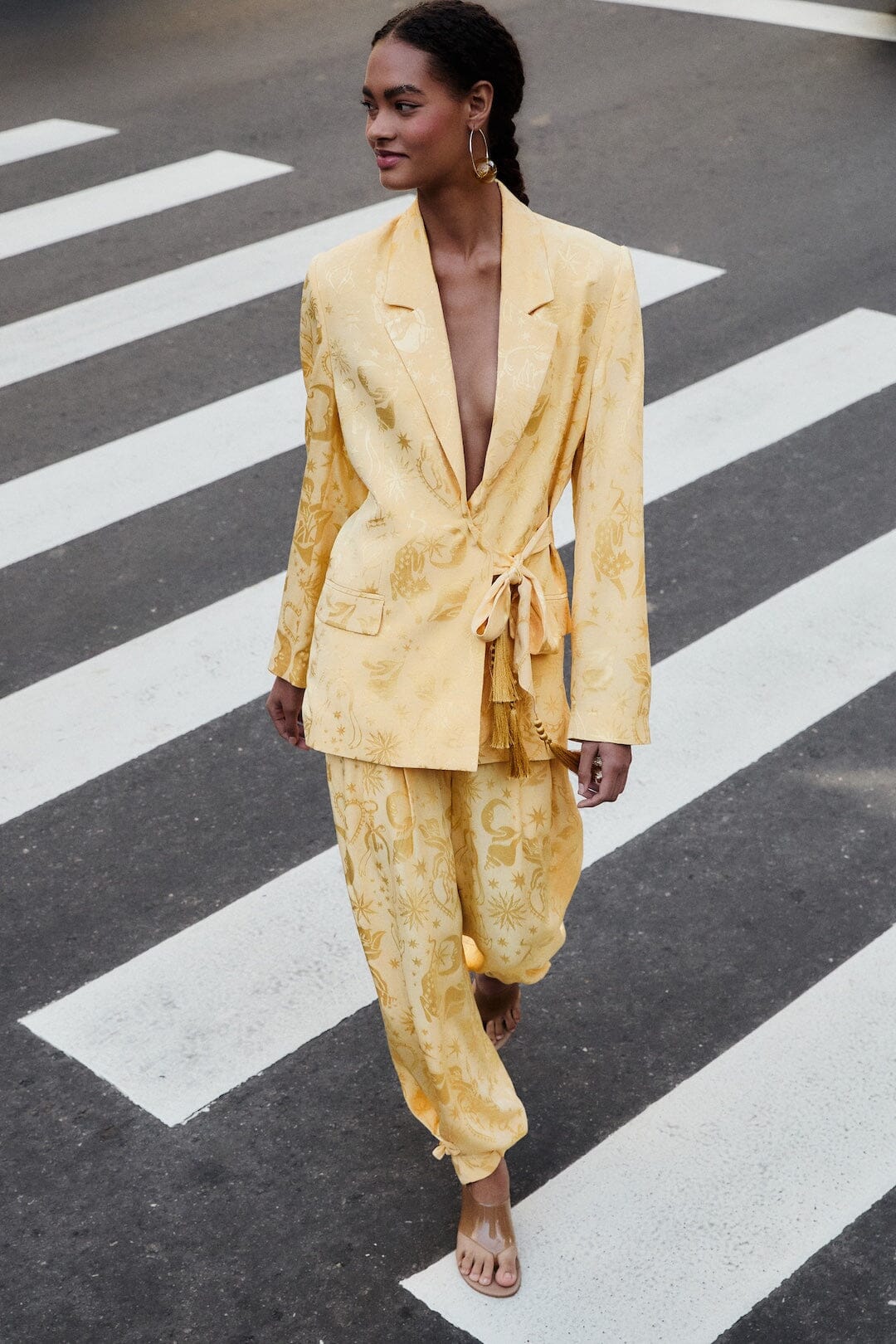 Beige Notched Lapel Front Ties Blazer