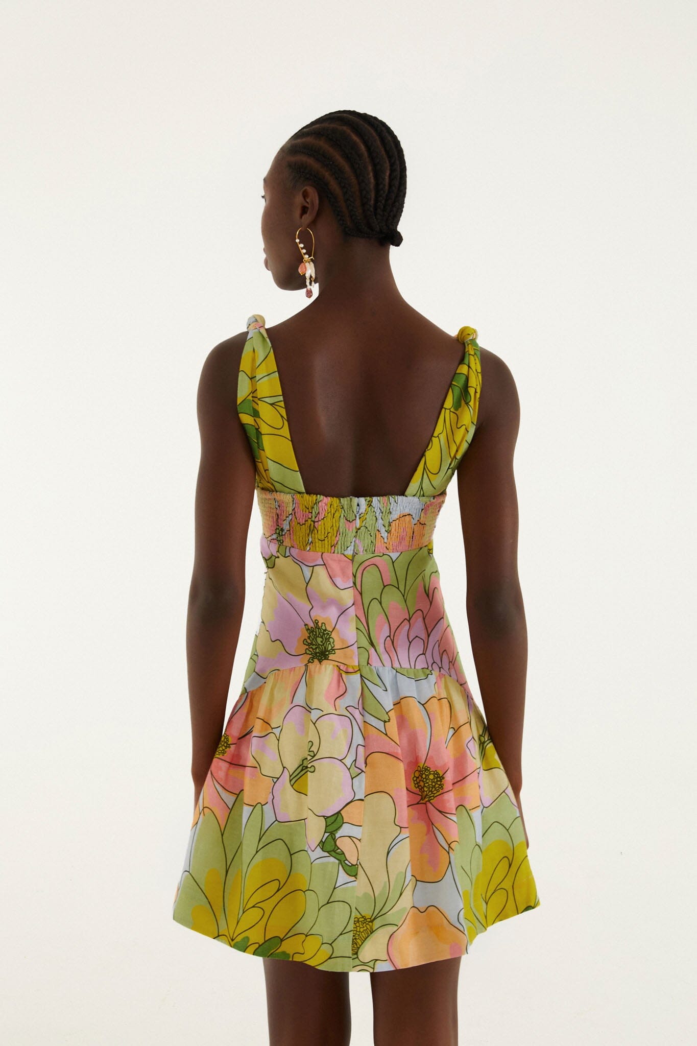 FARM Rio model wearing the Light Blue Spring Affair Cut-Out Euroflax Premium Linen Mini Dress